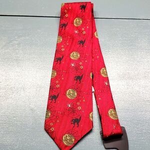 ROBERT TABOLTT mens silk tie Hand sewn. HALLOWEEN CATS. RED, BLACK AND GOLD. NWT
